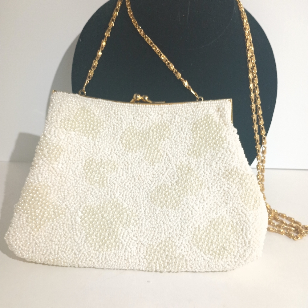 Elegant Vintage Handmade White And Cream Beaded Gold Chain Crossbody Evening Bag